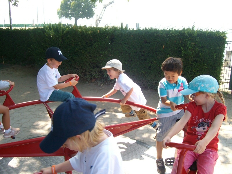 Village Camps International Summer Camp VDC Geneva 2016-08-12 https://www.villagecamps.com/journals_admin/images/339-10-Picture 078.jpg